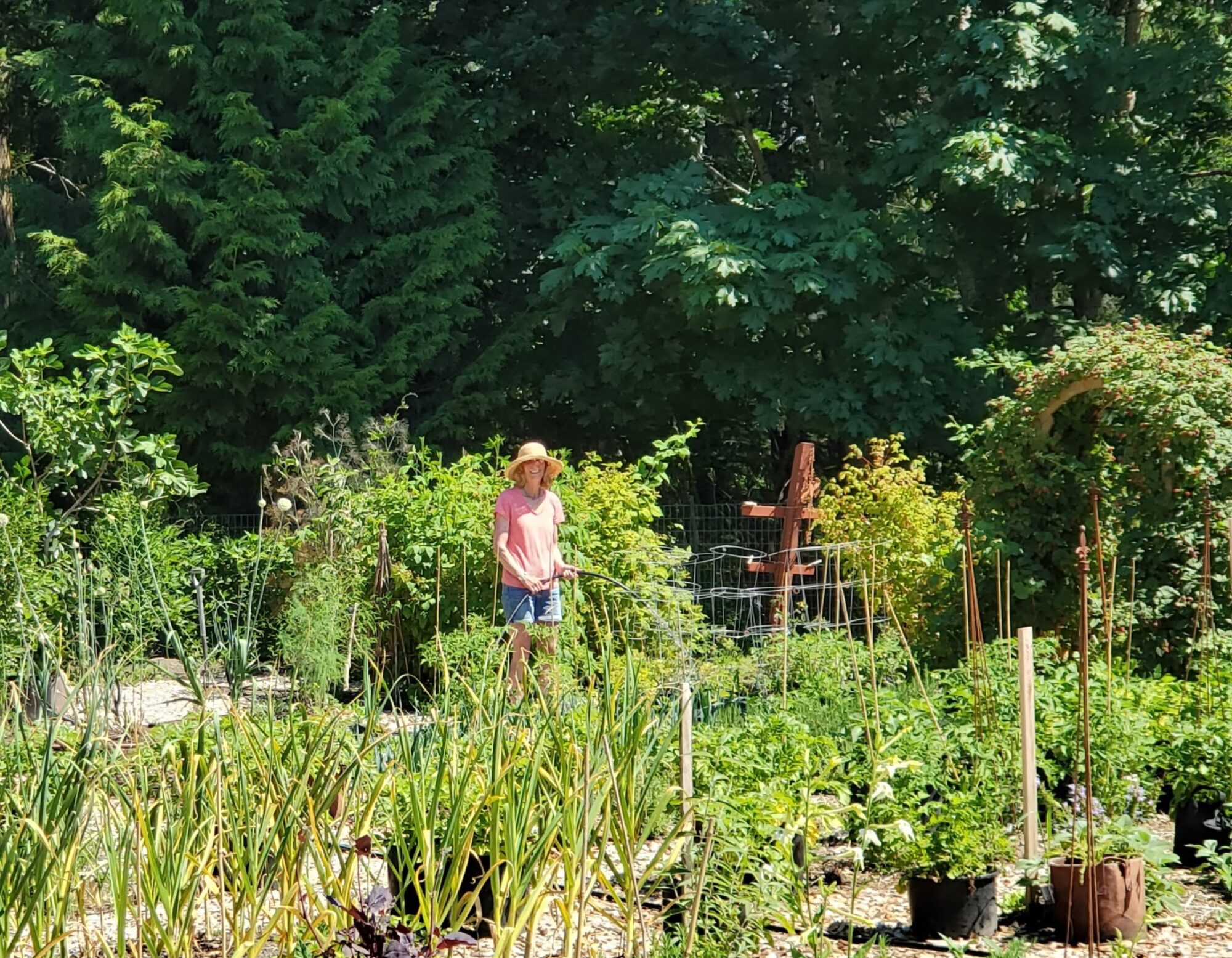 agua-dulce-farm_7Y7F678y4q4E_0