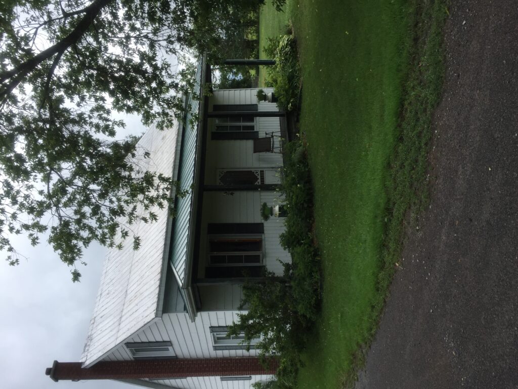 genevieve-grenon_TtiL36DFuw2q_0